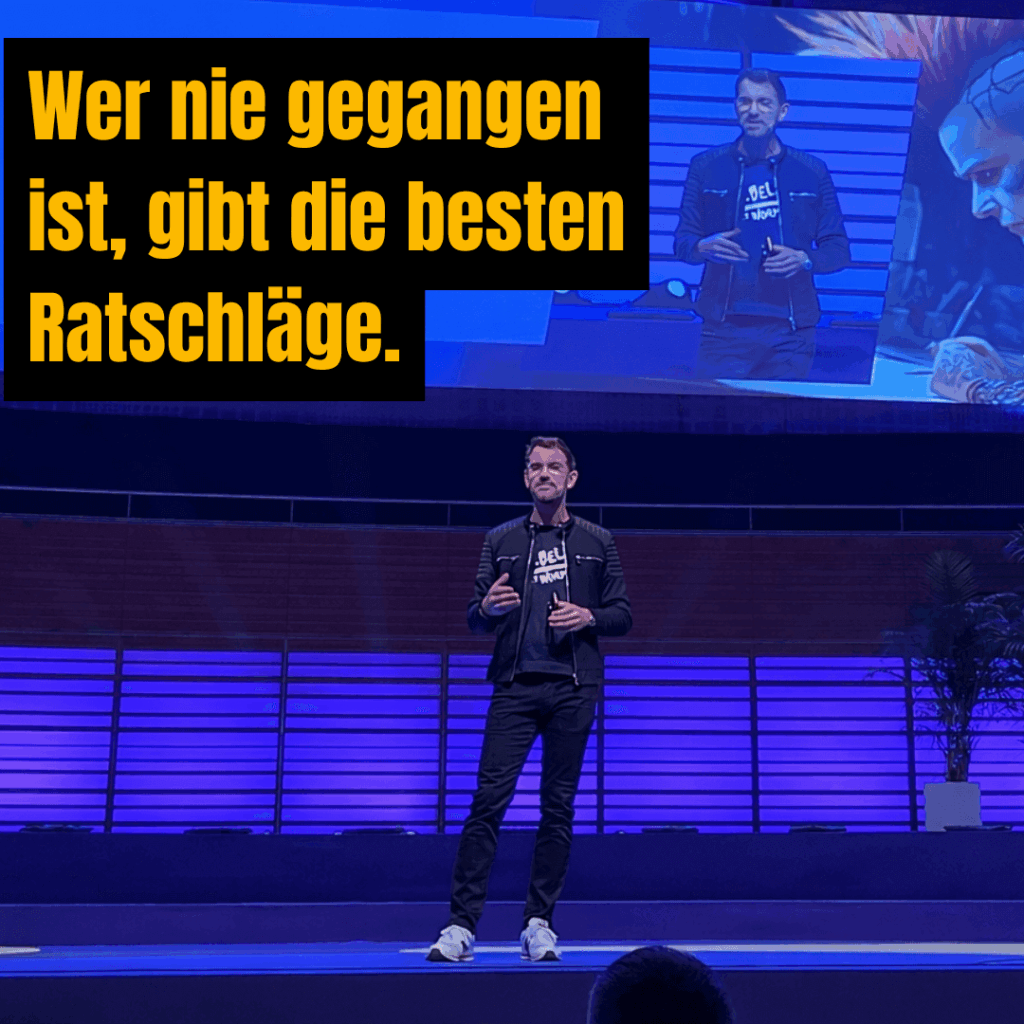 Dr. Peter Kreuz spricht in einem Vortrag über Entscheidungen in Organisationen.