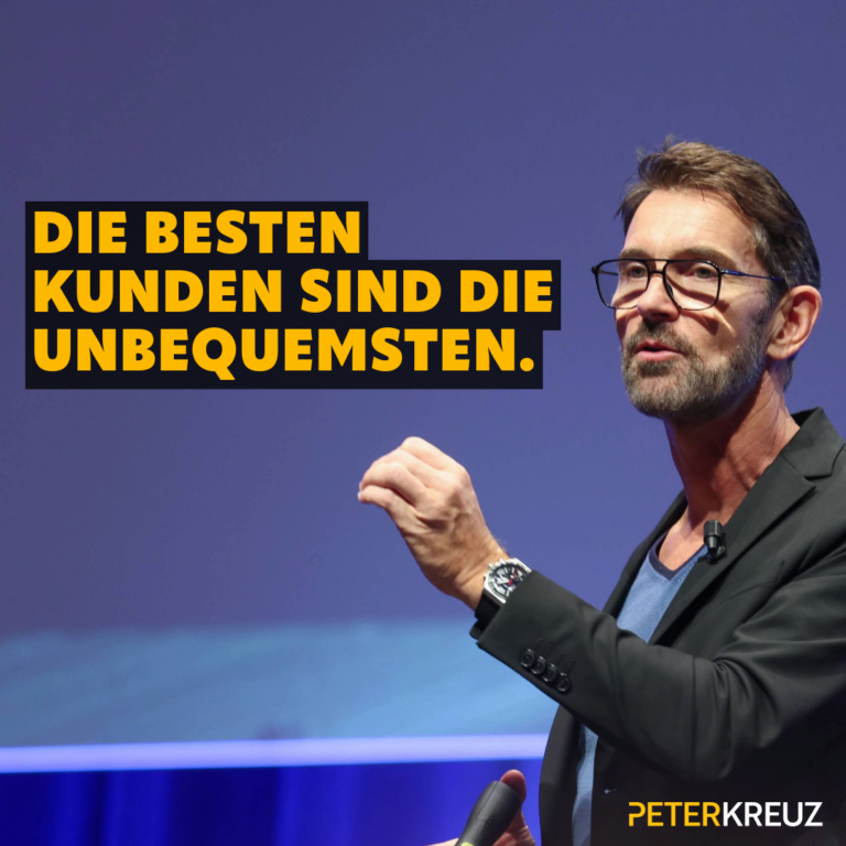 Dr. Peter Kreuz während eines Vortrags mit der Aussage „Die besten Kunden sind die unbequemsten“